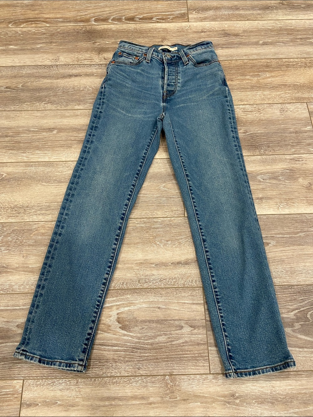 Levi's Women's Wedgie Straight-Leg Jeans